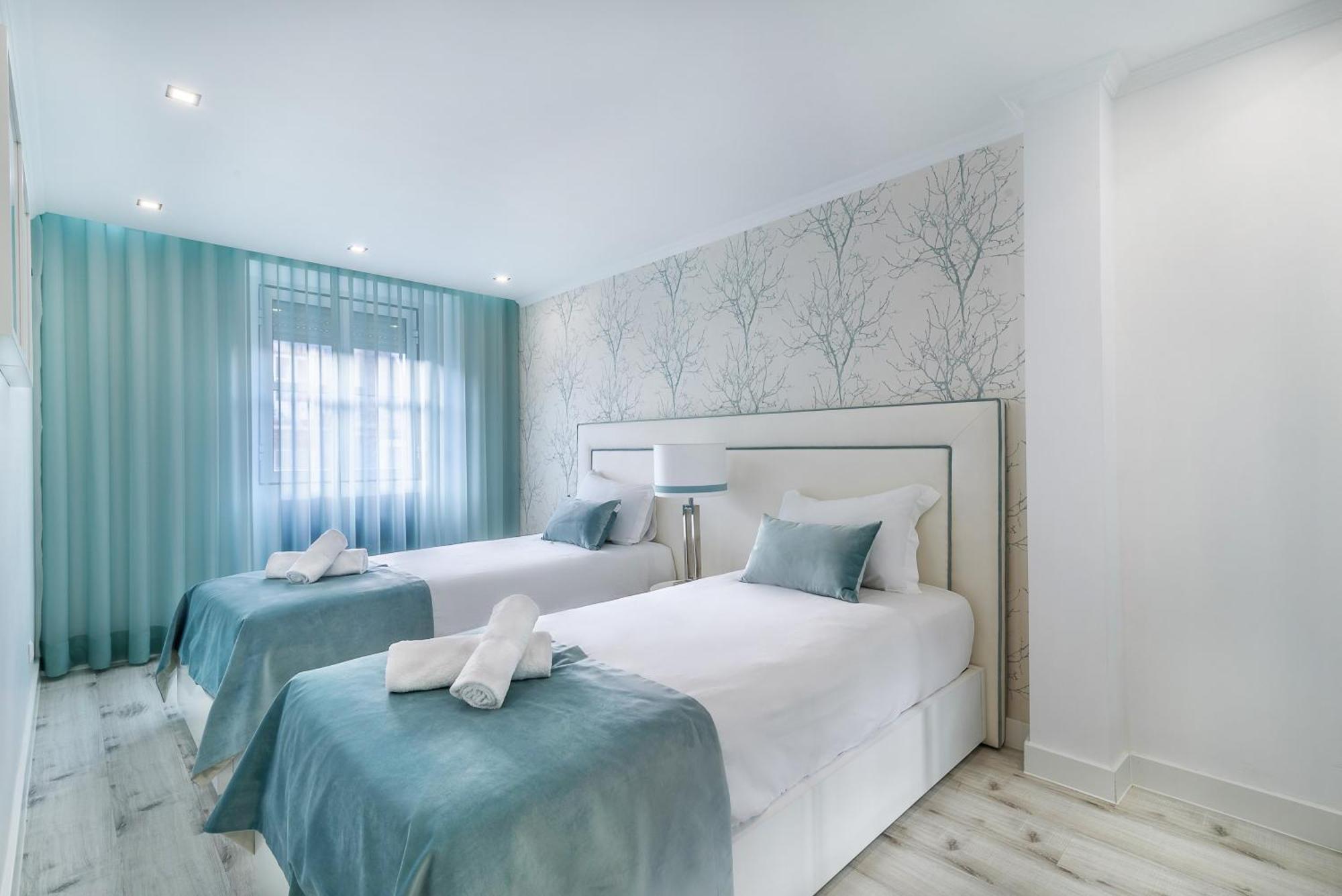 ליסבון Whome City Chic Escape: Your Stylish Haven In Downtown מראה חיצוני תמונה
